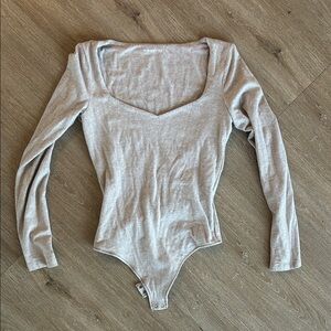 Abercrombie S beige/cream Long Sleeve Bodysuit